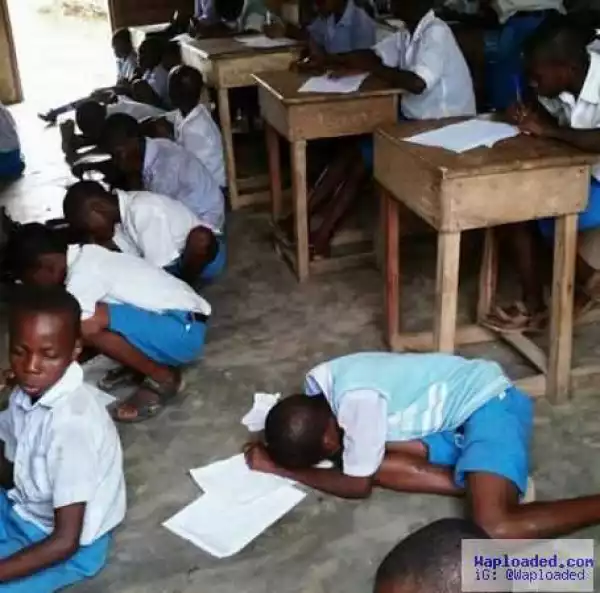 Sec-School students write their exams on the floor in Akwa Ibom (Photo)